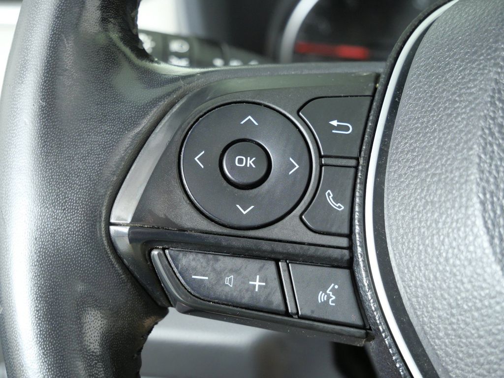 Thumbnail: 2019 Toyota RAV4 - 41
