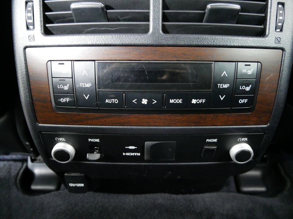 Thumbnail: 2016 Toyota Land Cruiser - 32