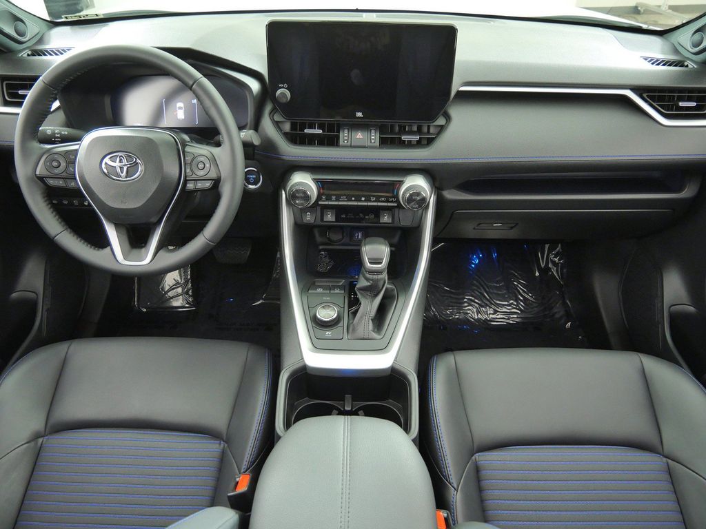 Thumbnail: 2025 Toyota RAV4 - 2