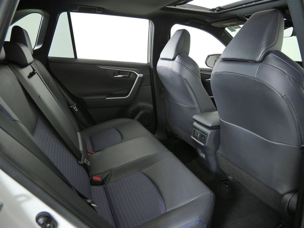 Thumbnail: 2025 Toyota RAV4 - 12
