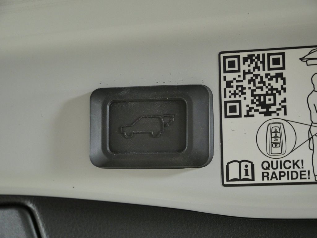 Thumbnail: 2025 Toyota RAV4 - 18