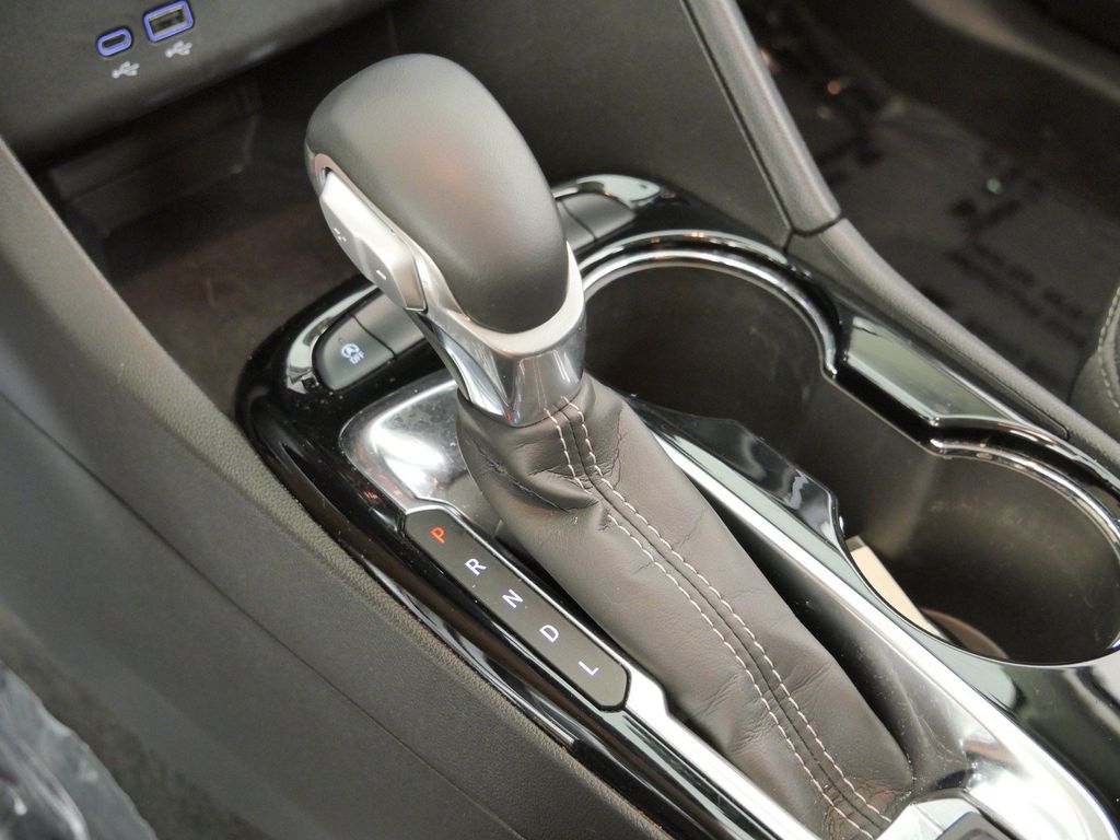 Thumbnail: 2024 Buick Encore GX - 14