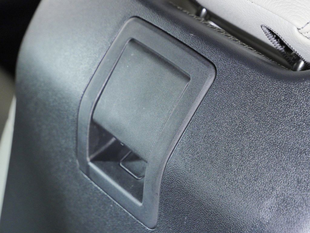 Thumbnail: 2015 Hyundai Genesis - 16