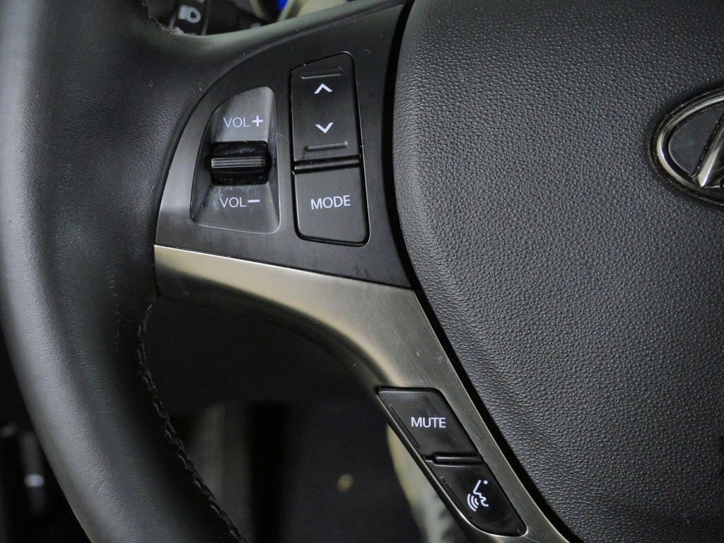 Thumbnail: 2015 Hyundai Genesis - 40