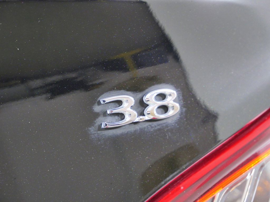 Thumbnail: 2015 Hyundai Genesis - 22