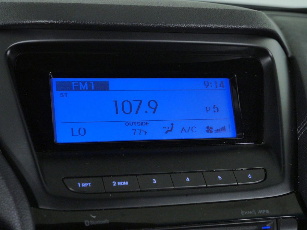 Thumbnail: 2015 Hyundai Genesis - 12