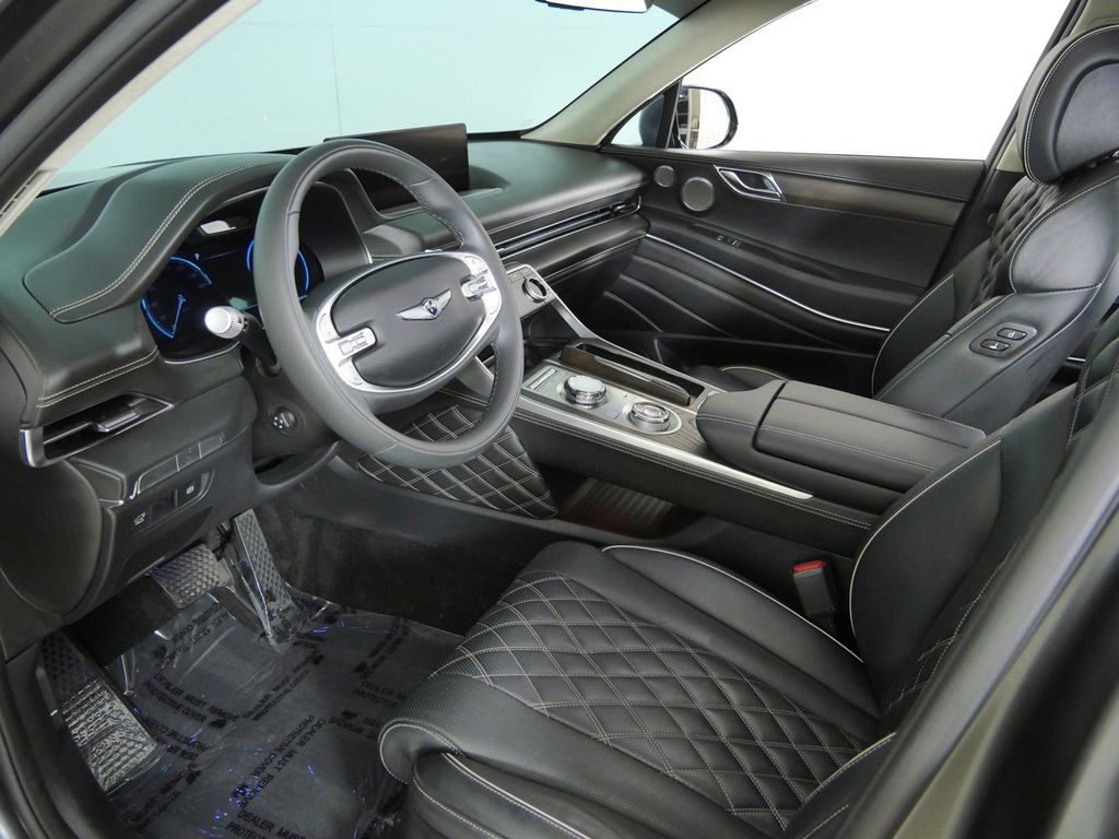 Thumbnail: 2024 Genesis GV80 - 36