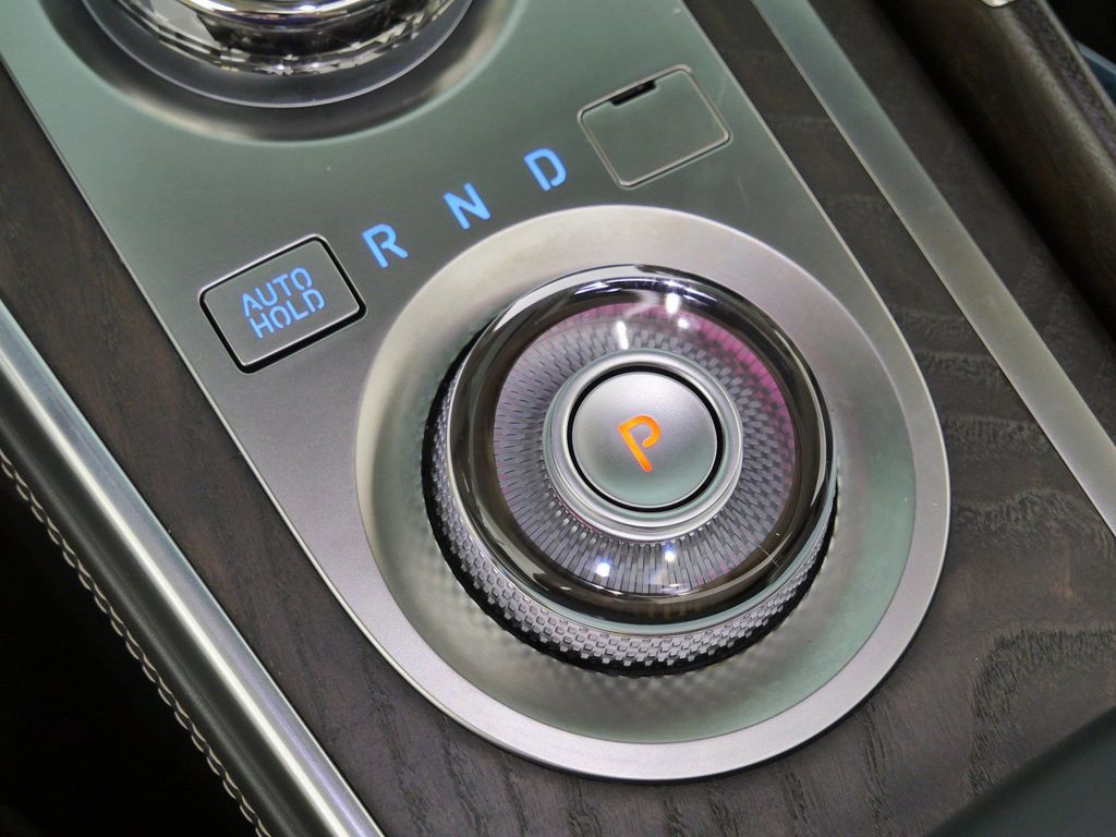 Thumbnail: 2024 Genesis GV80 - 45