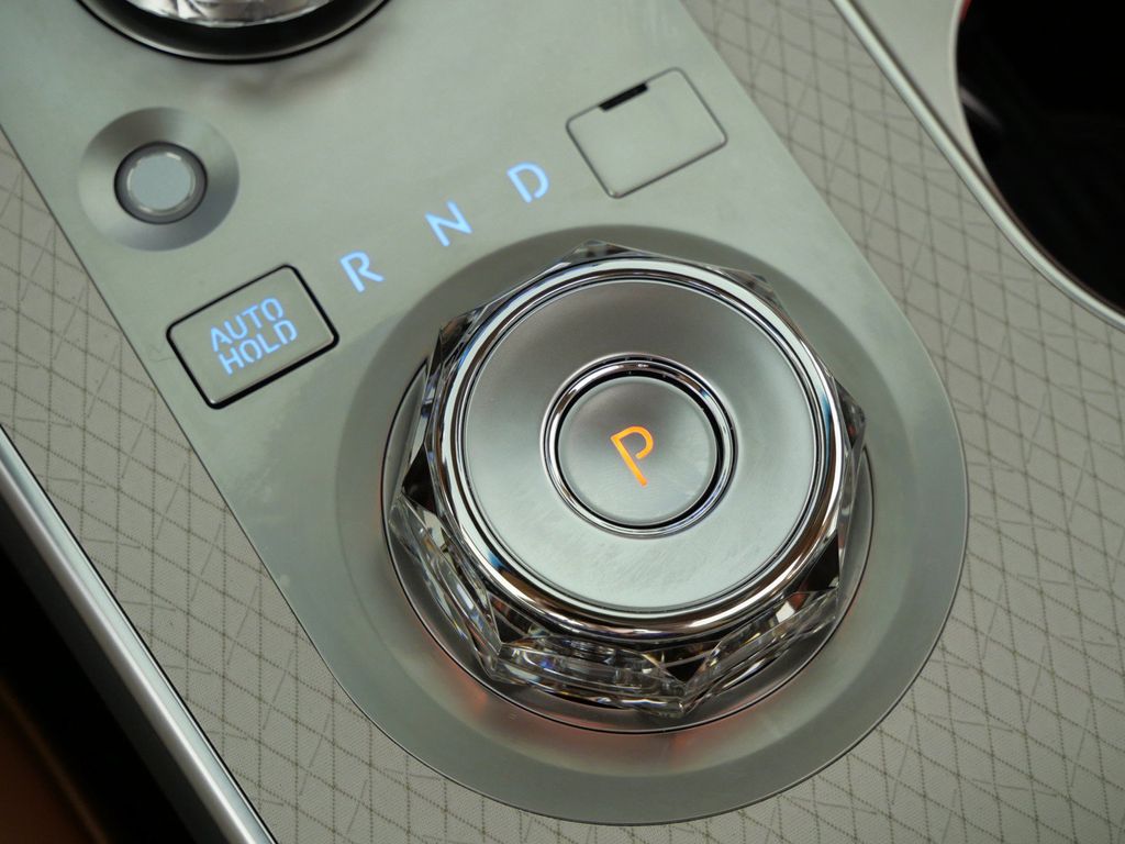 Thumbnail: 2025 Genesis GV80 - 47