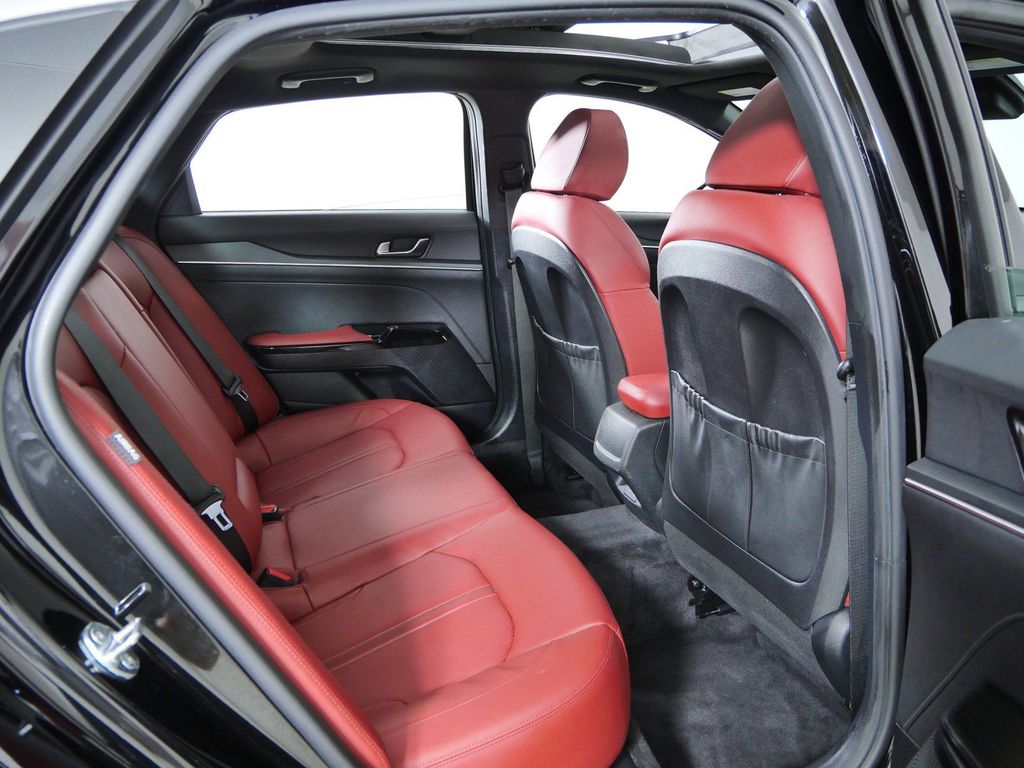 Thumbnail: 2025 Kia K5 - 11