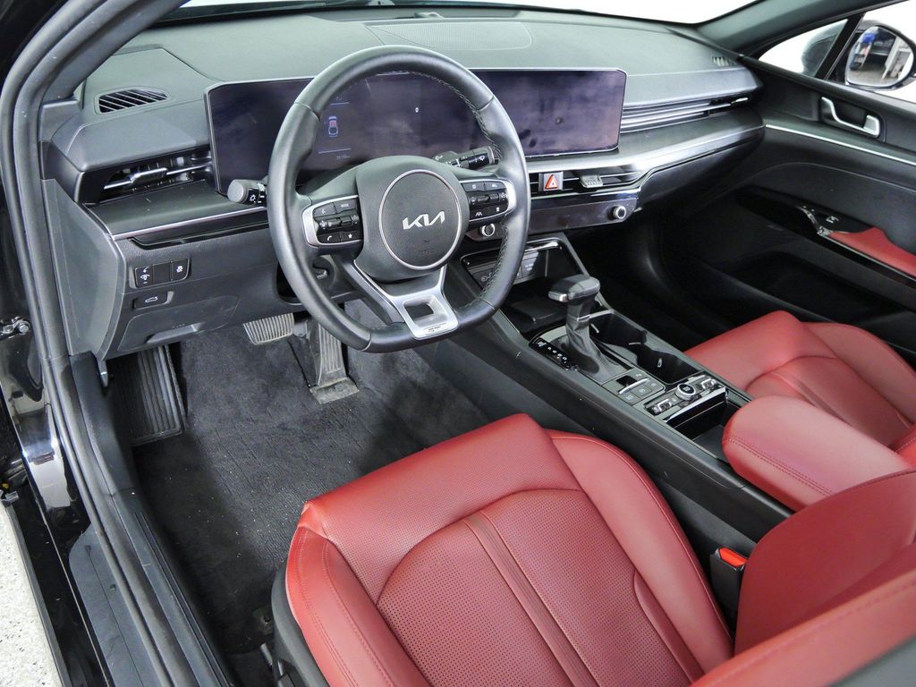 Thumbnail: 2025 Kia K5 - 8