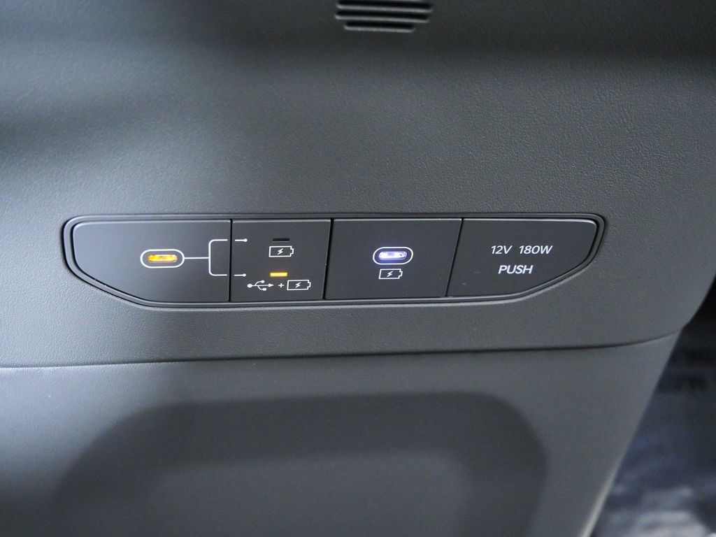 Thumbnail: 2024 Kia EV9 - 46