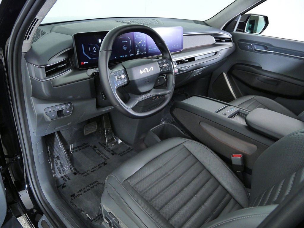 Thumbnail: 2024 Kia EV9 - 8