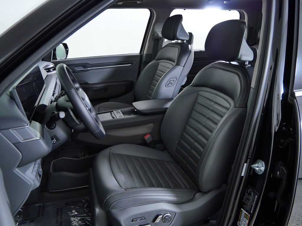 Thumbnail: 2024 Kia EV9 - 36