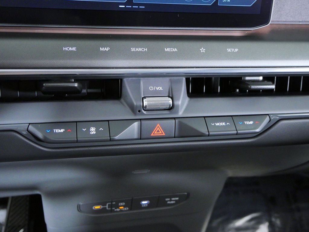 Thumbnail: 2024 Kia EV9 - 47