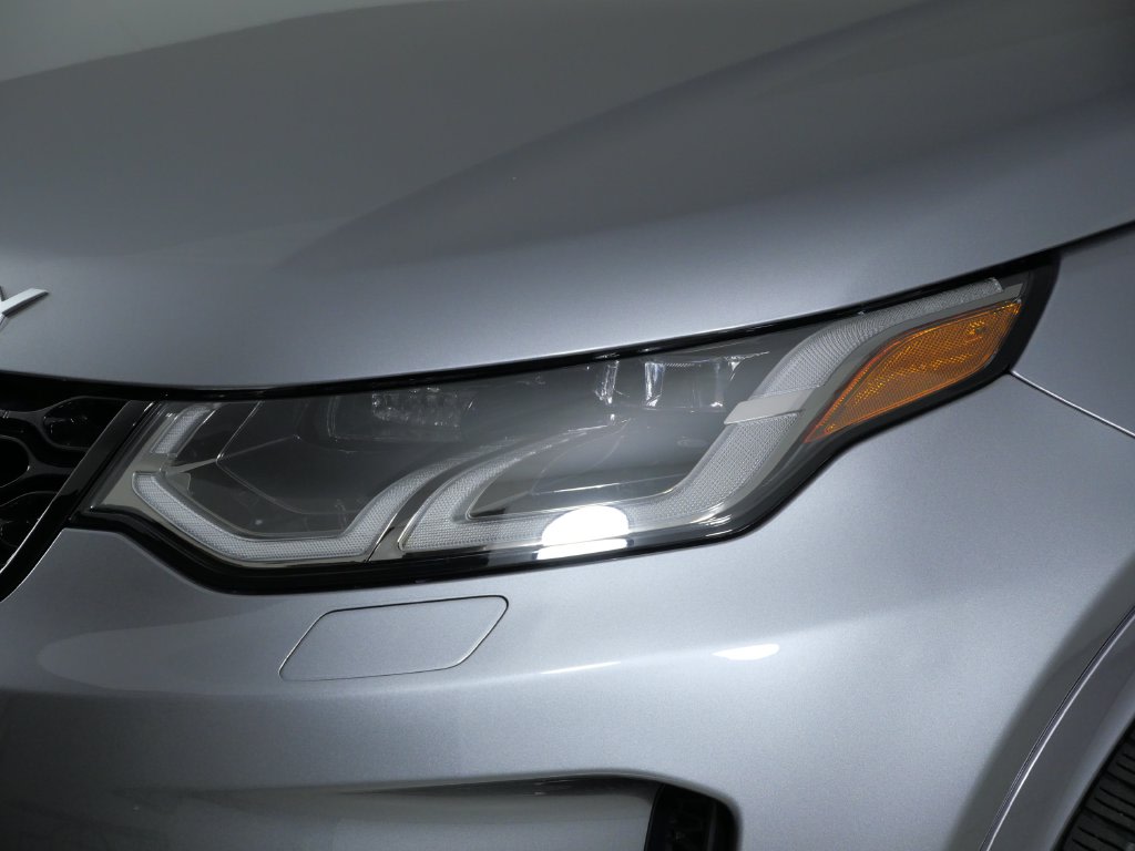 Thumbnail: 2024 Land Rover Discovery Sport - 16