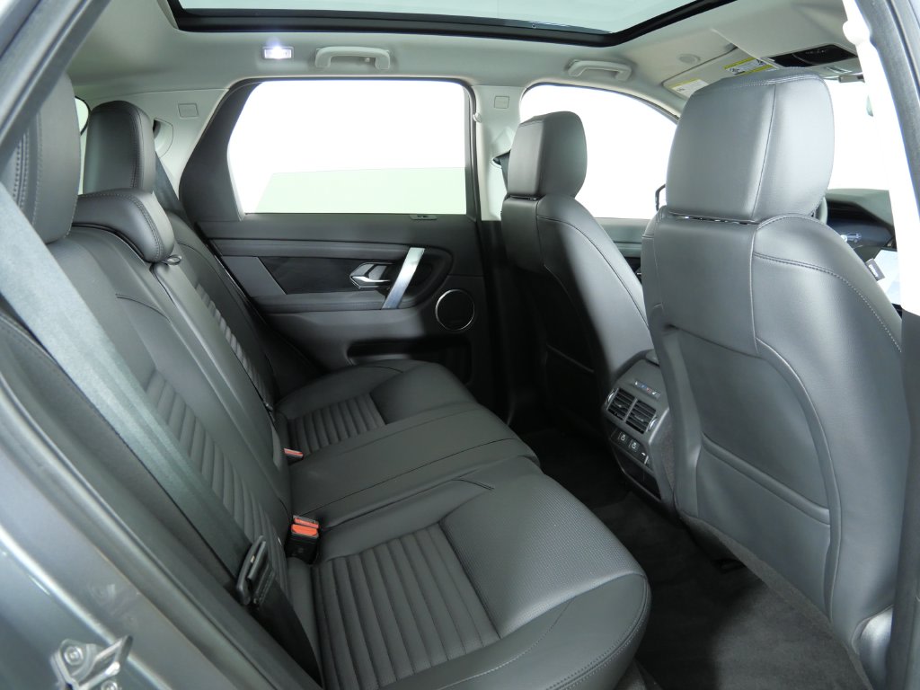 Thumbnail: 2024 Land Rover Discovery Sport - 12