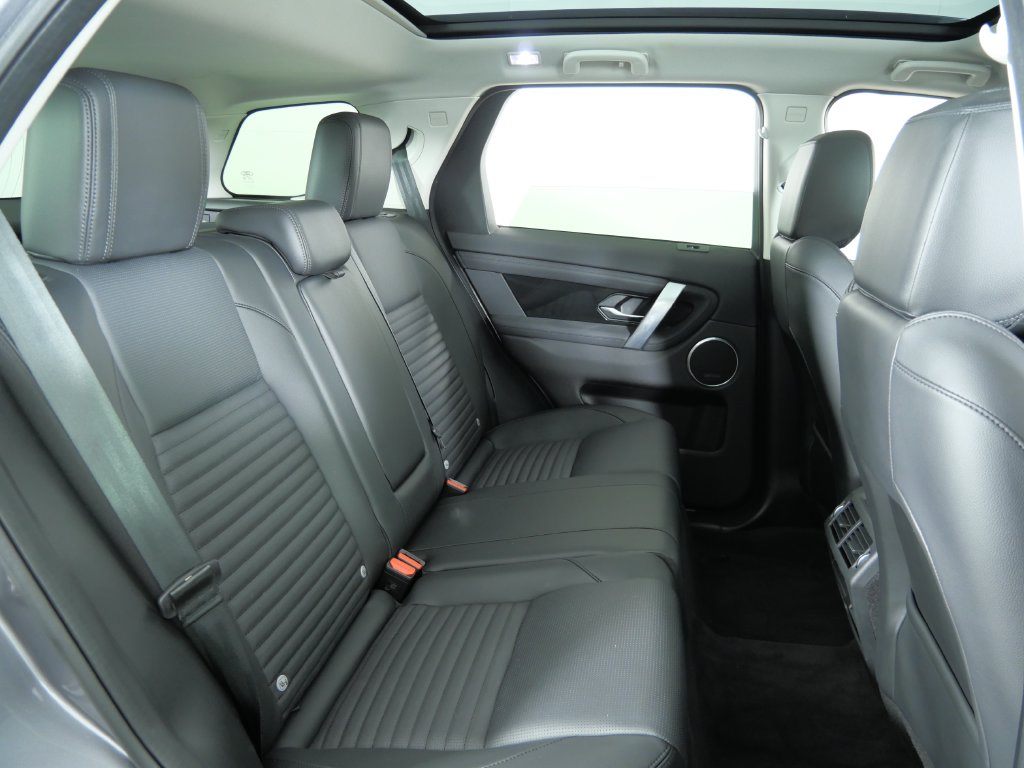 Thumbnail: 2024 Land Rover Discovery Sport - 30