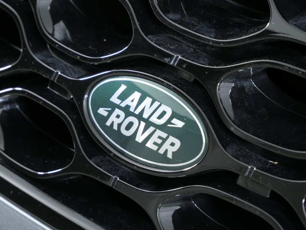 Thumbnail: 2024 Land Rover Discovery Sport - 7