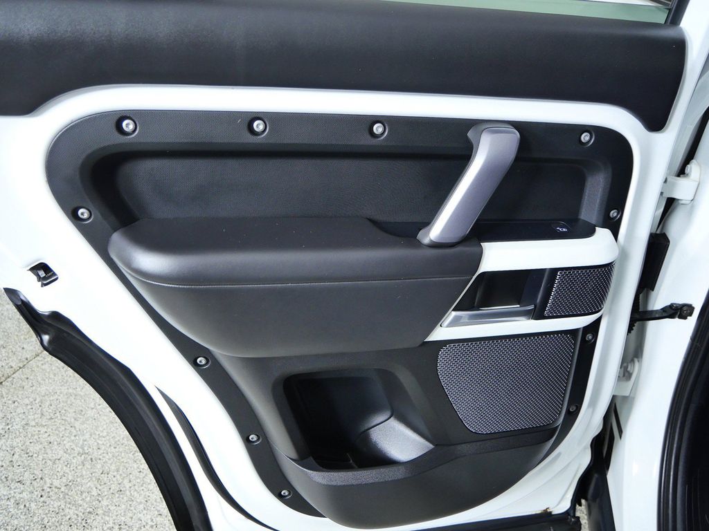 Thumbnail: 2021 Land Rover Defender - 34