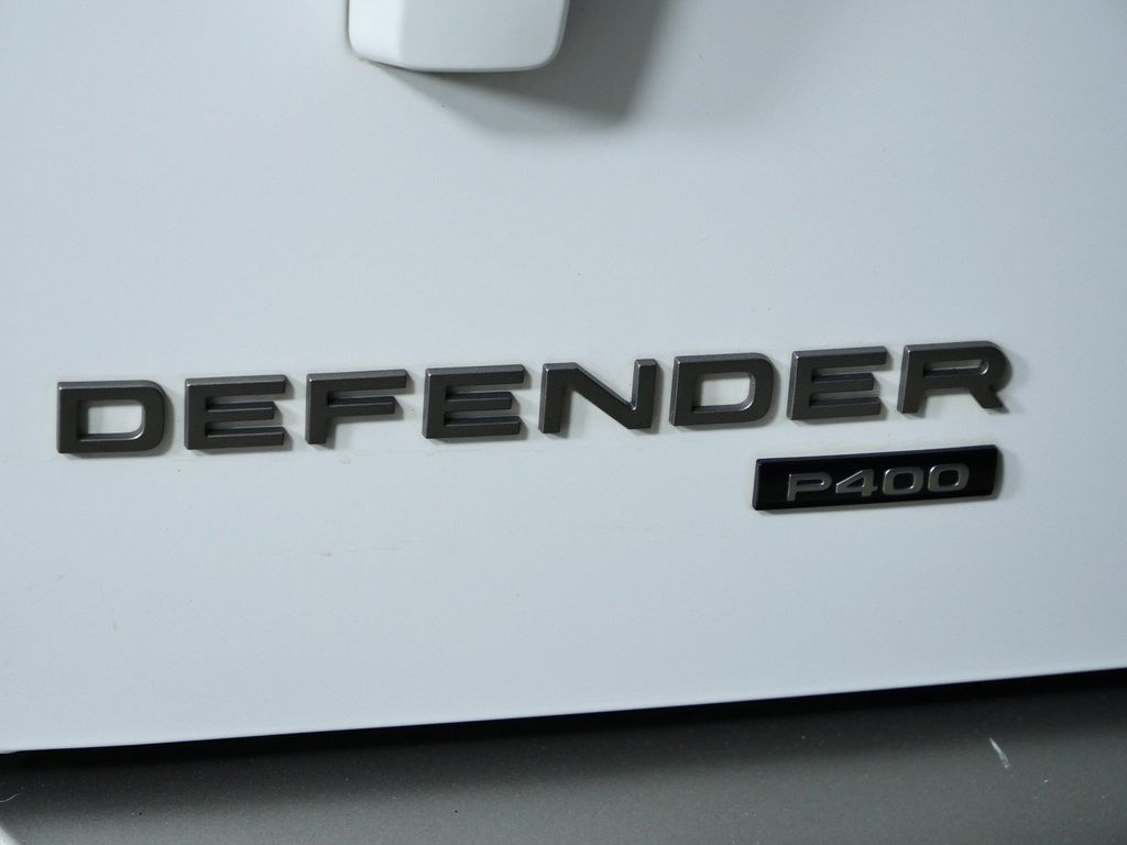 Thumbnail: 2021 Land Rover Defender - 6
