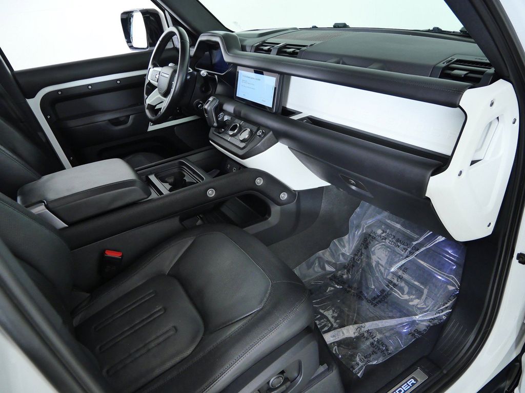 Thumbnail: 2021 Land Rover Defender - 9