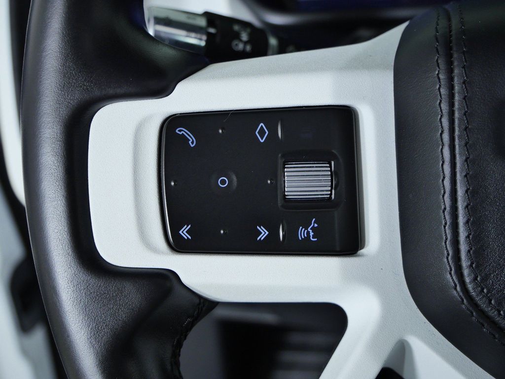 Thumbnail: 2021 Land Rover Defender - 40