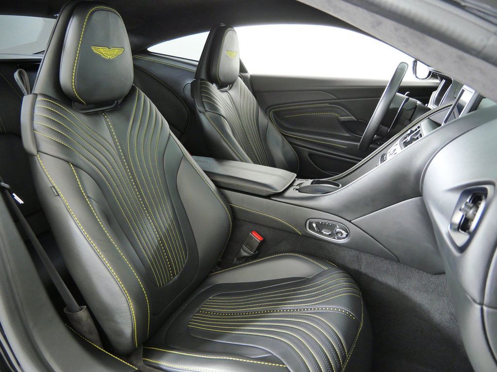 Thumbnail: 2020 Aston Martin DB11 - 10