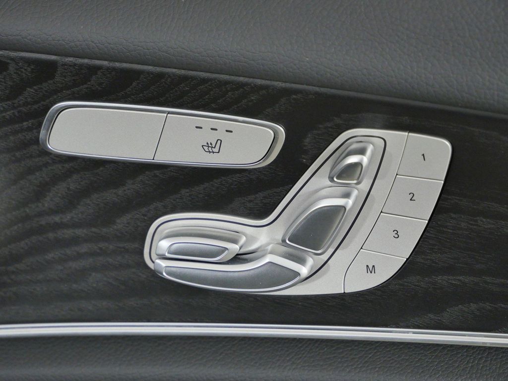 Thumbnail: 2023 Mercedes-Benz E-Class - 30