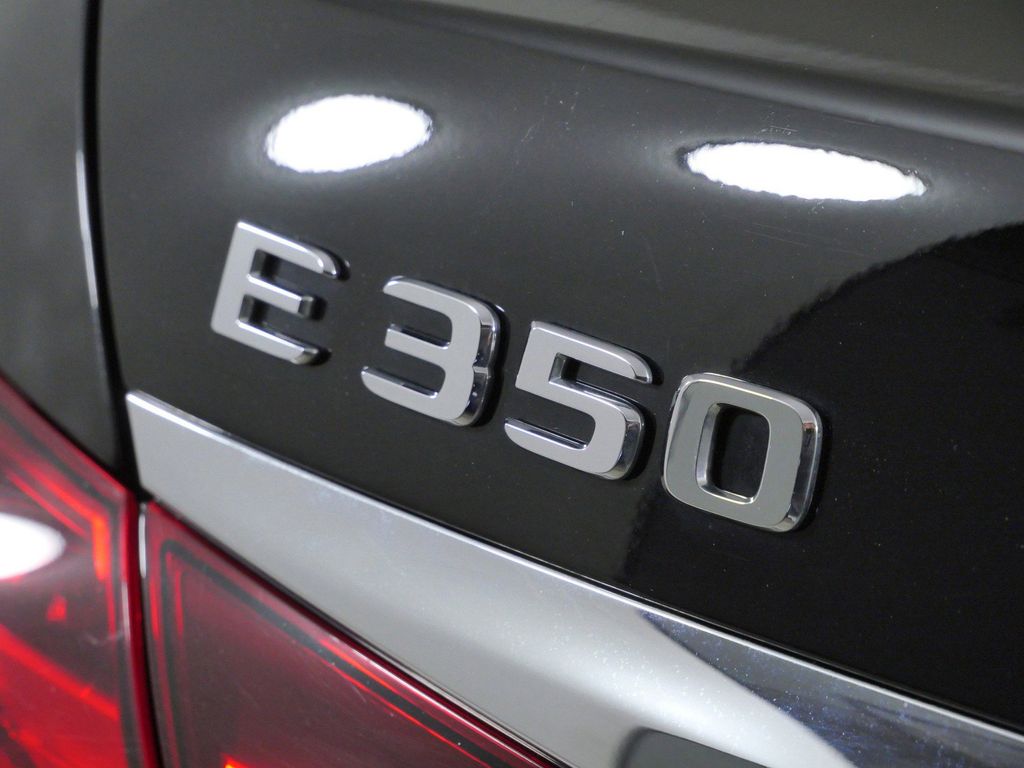 Thumbnail: 2023 Mercedes-Benz E-Class - 25