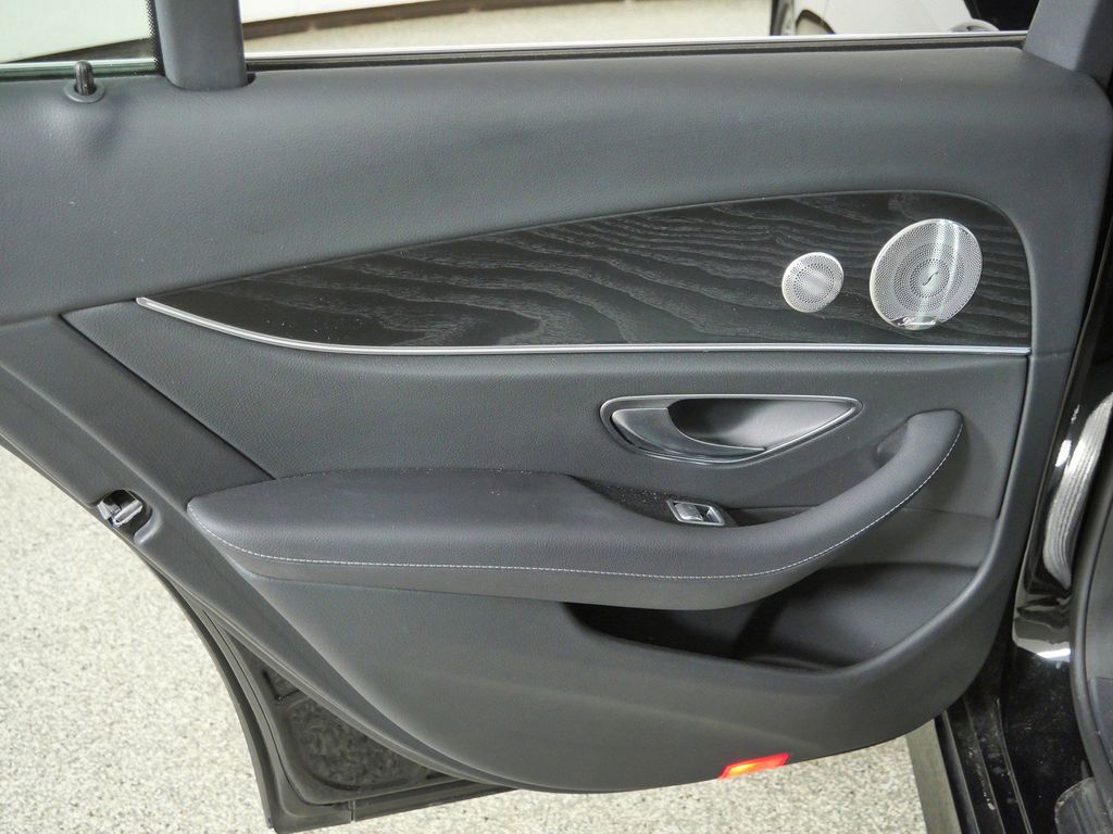 Thumbnail: 2023 Mercedes-Benz E-Class - 33