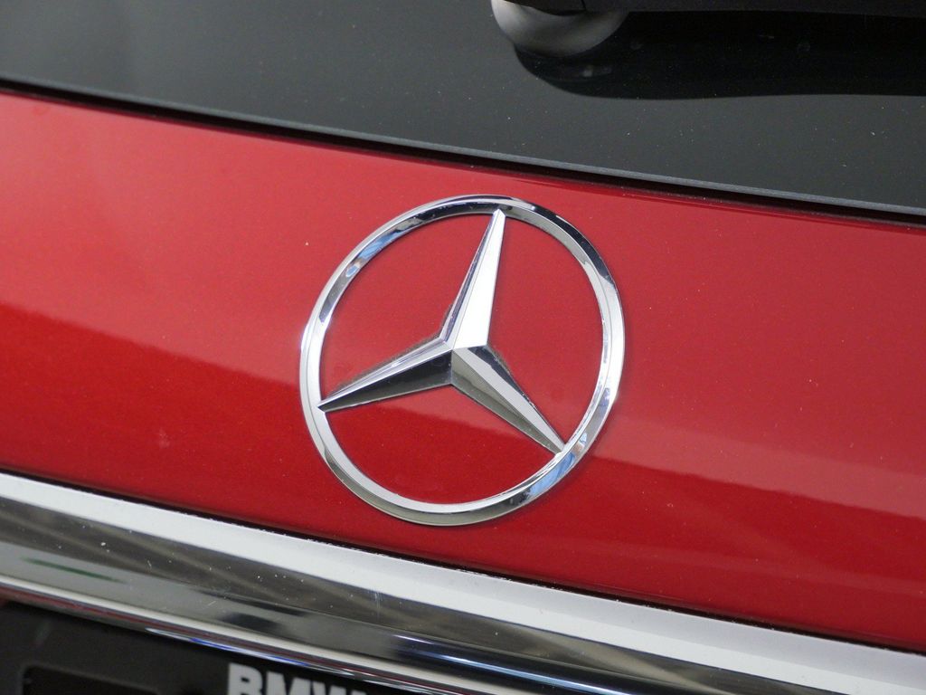 Thumbnail: 2021 Mercedes-Benz E-Class - 22