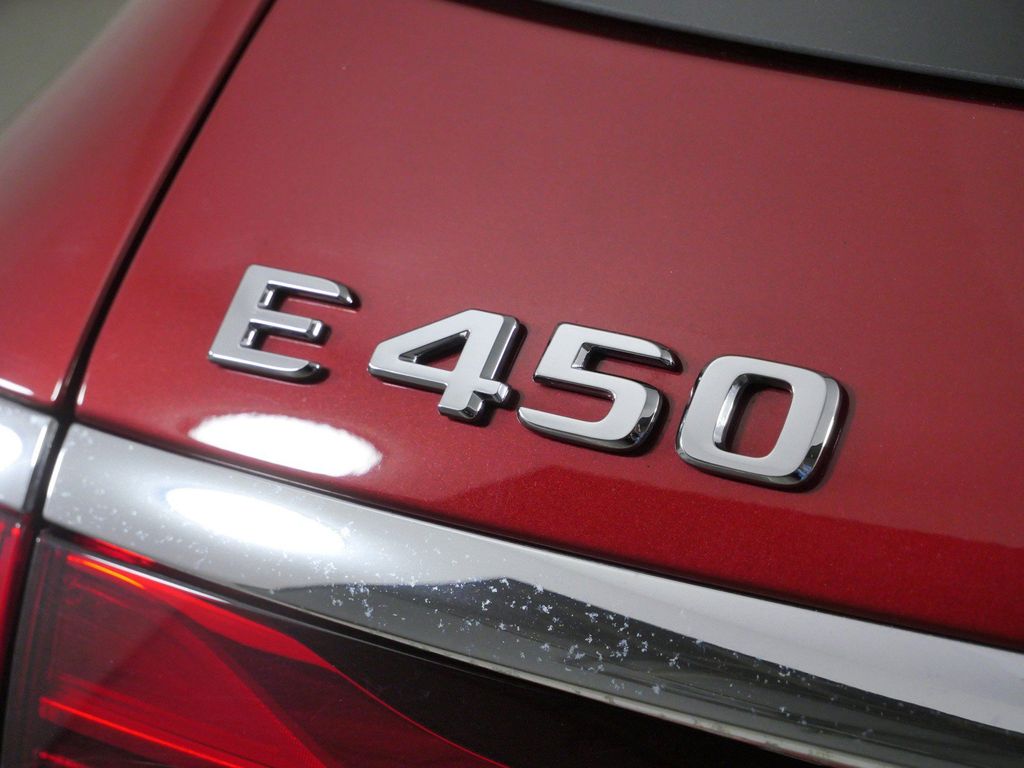 Thumbnail: 2021 Mercedes-Benz E-Class - 24