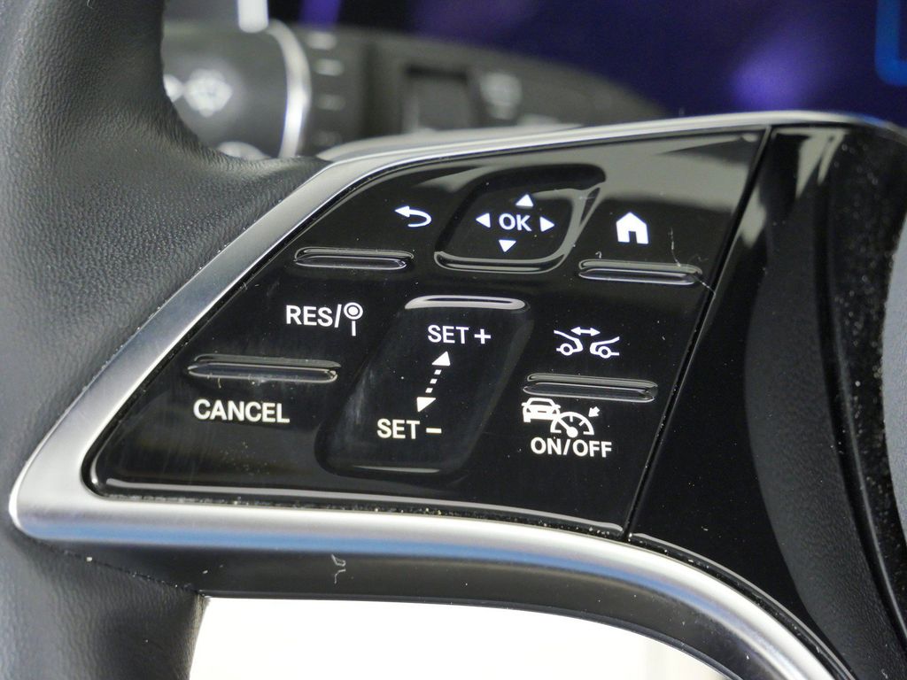 Thumbnail: 2021 Mercedes-Benz E-Class - 42