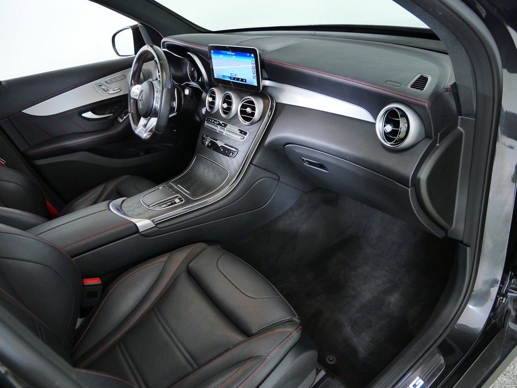 Thumbnail: 2021 Mercedes-Benz GLC - 9
