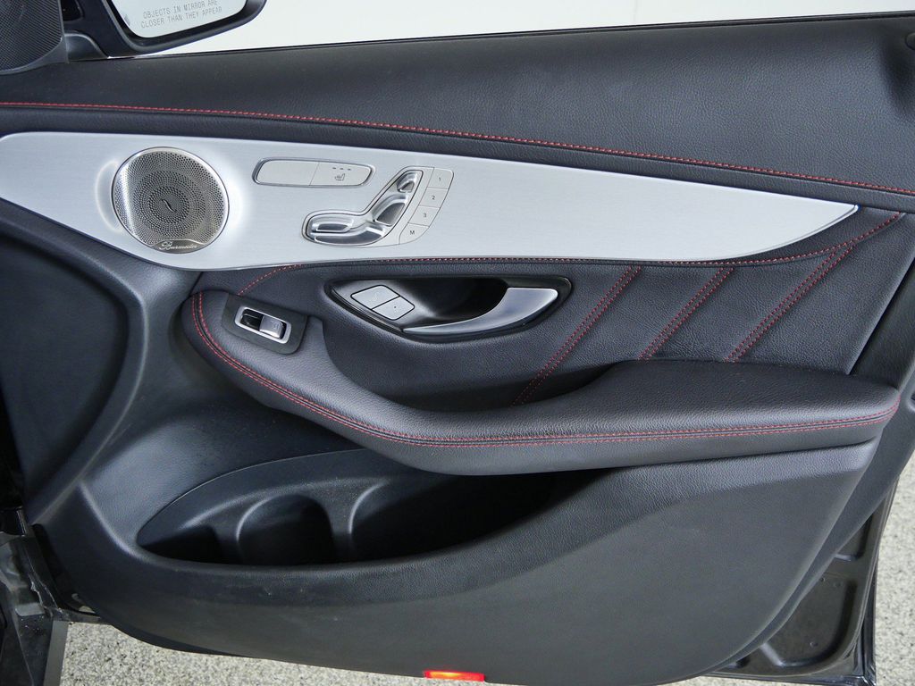Thumbnail: 2021 Mercedes-Benz GLC - 30
