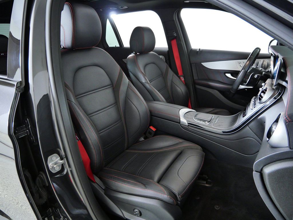 Thumbnail: 2021 Mercedes-Benz GLC - 10
