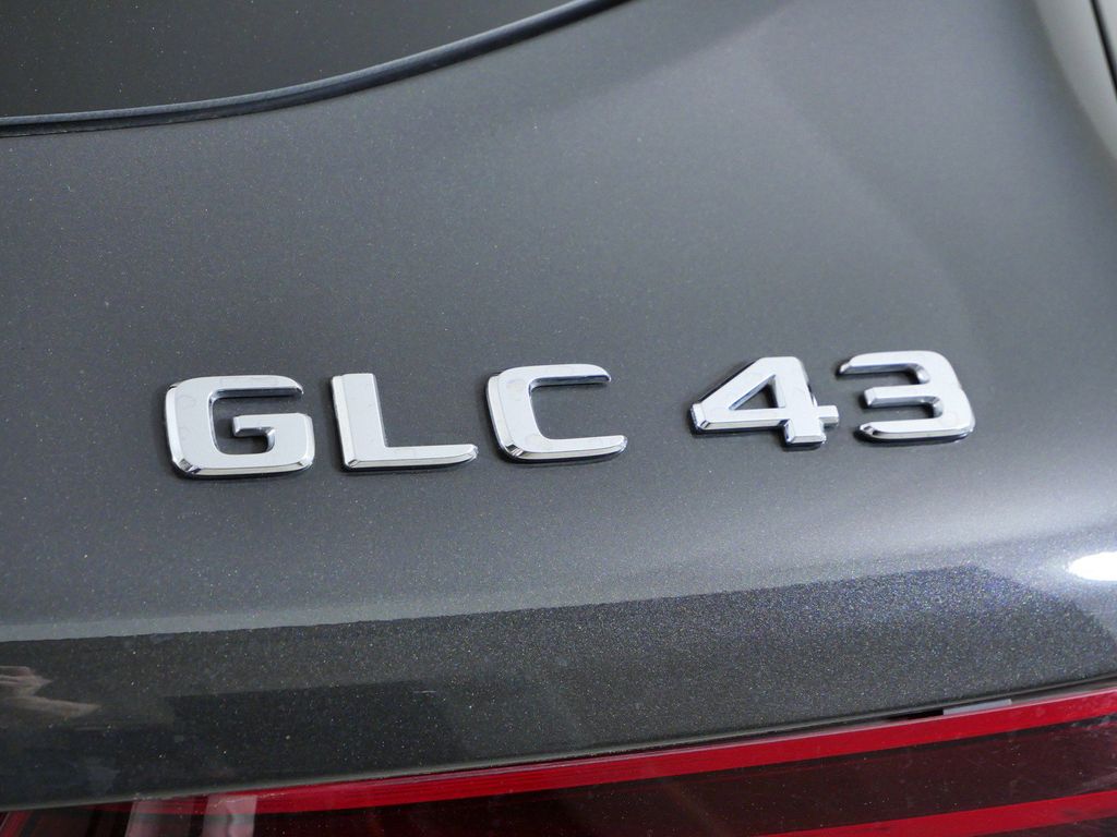 Thumbnail: 2021 Mercedes-Benz GLC - 24