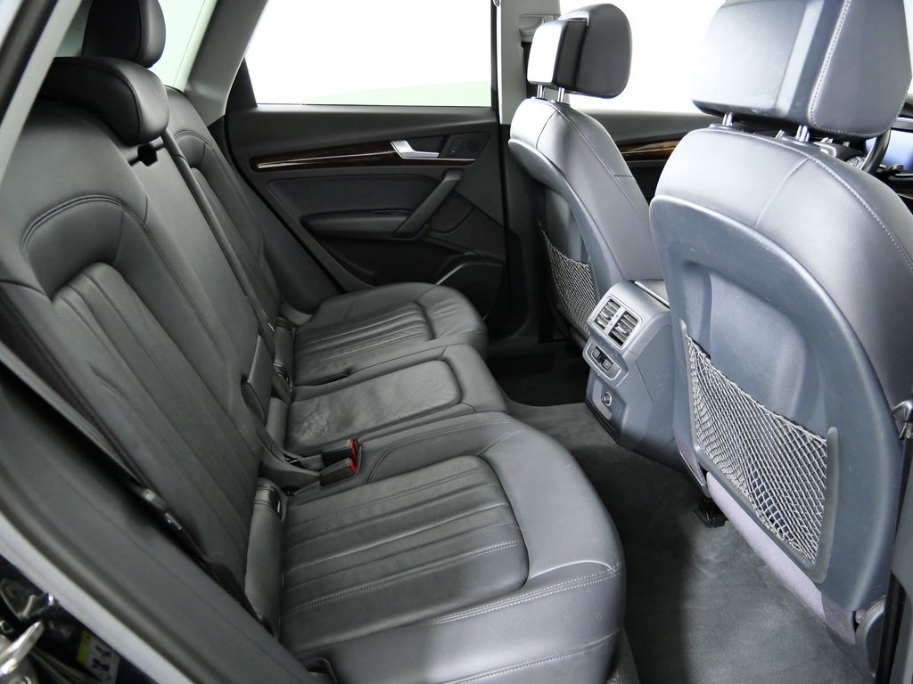 Thumbnail: 2018 Audi Q5 - 11