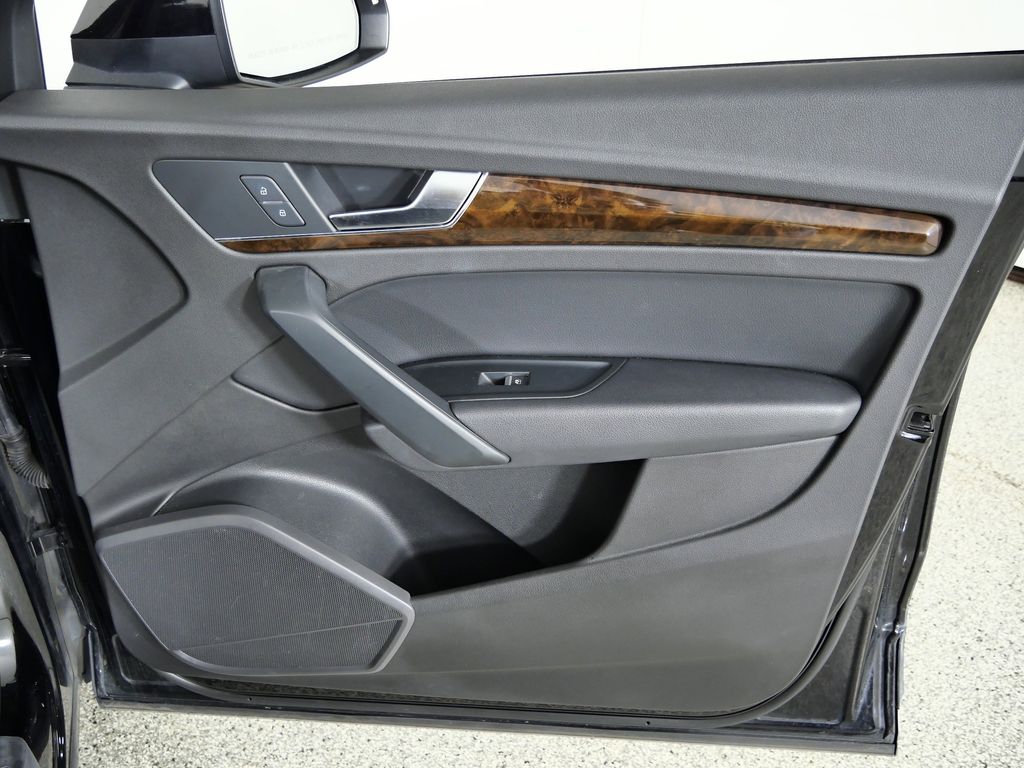 Thumbnail: 2018 Audi Q5 - 27