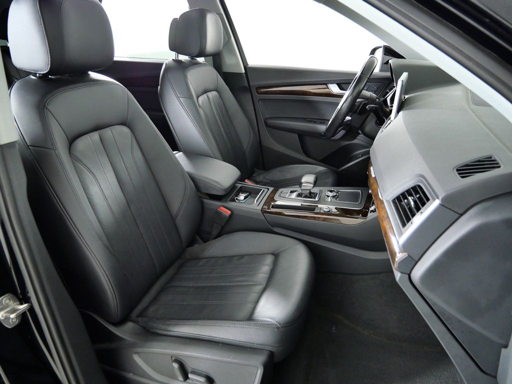 Thumbnail: 2018 Audi Q5 - 10