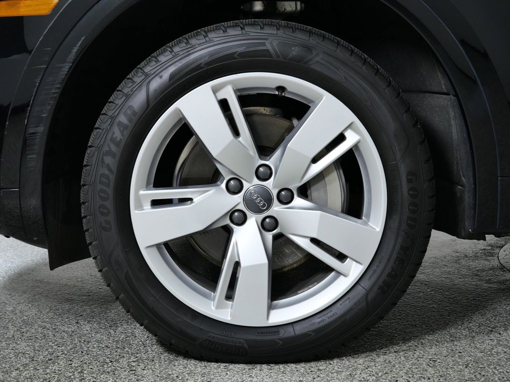 Thumbnail: 2018 Audi Q5 - 25