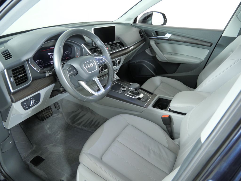 Thumbnail: 2020 Audi Q5 - 36