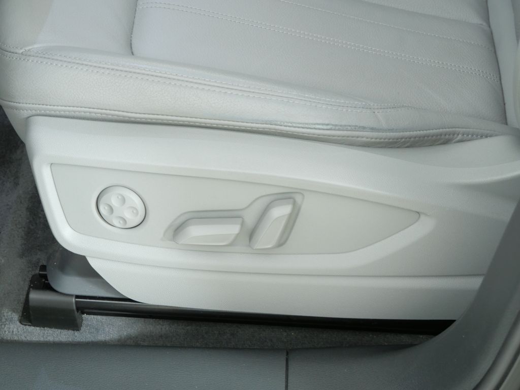 Thumbnail: 2020 Audi Q5 - 40