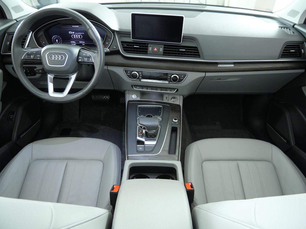 Thumbnail: 2020 Audi Q5 - 2