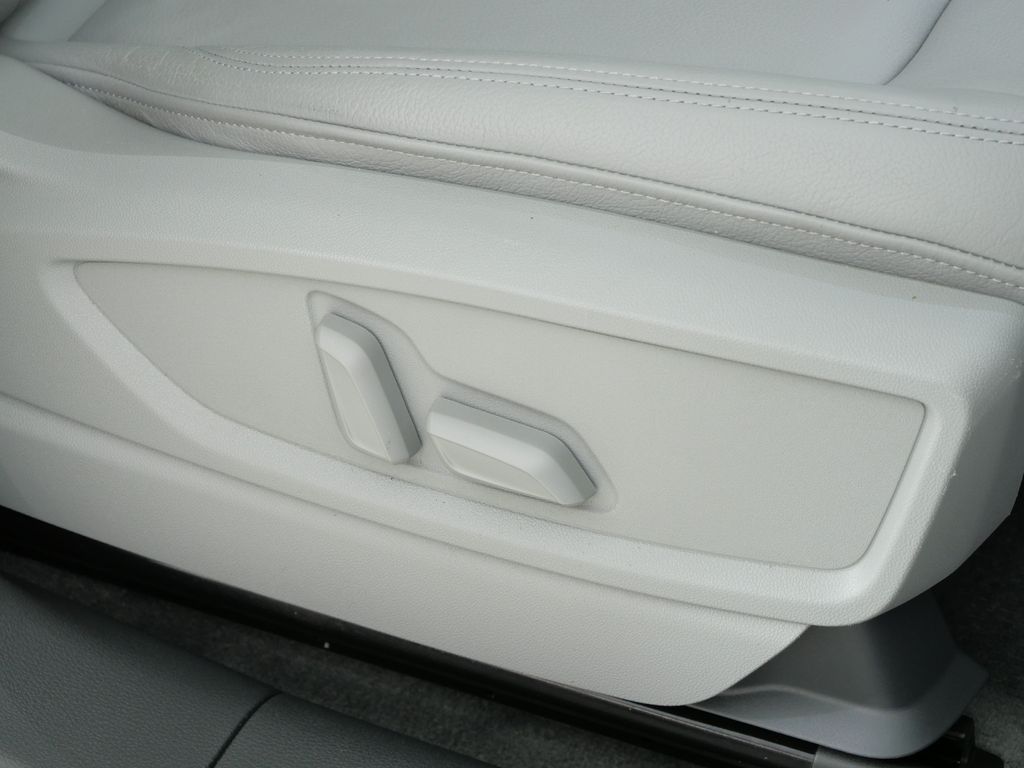 Thumbnail: 2020 Audi Q5 - 28