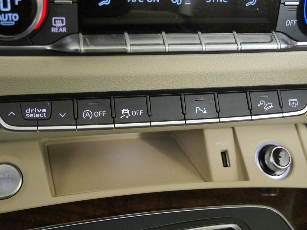 Thumbnail: 2018 Audi Q5 - 50