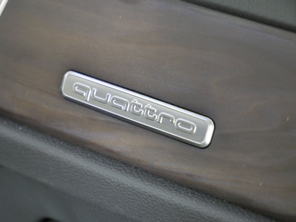 Thumbnail: 2024 Audi Q3 - 30