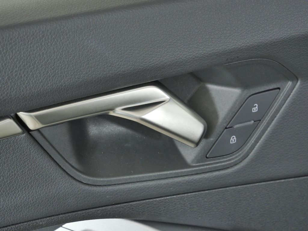 Thumbnail: 2024 Audi Q3 - 41