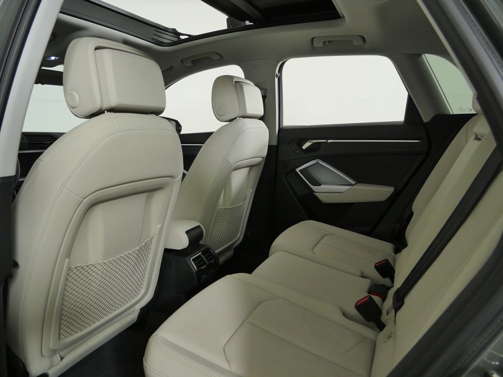 Thumbnail: 2024 Audi Q3 - 35
